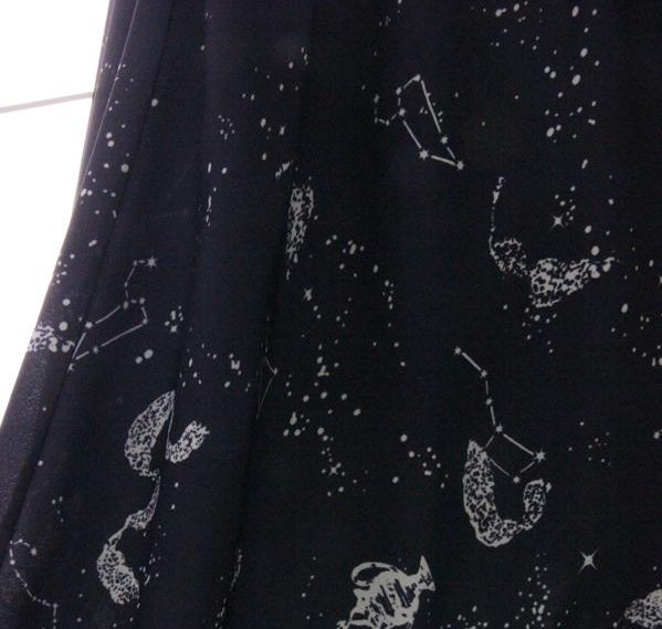 별자리 디자인 원피스

상품링크: luckynlucky.com/good/product_v…