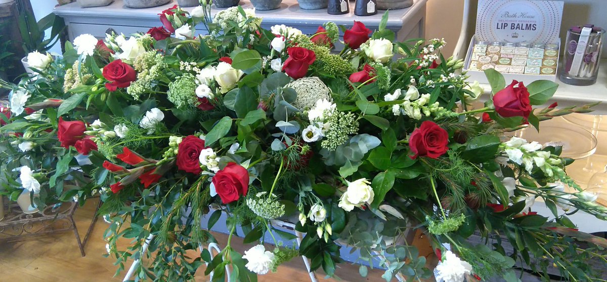 #freestyleflorist funeral tribute to my next-door neighbour including his garden foliage #funeralflowers