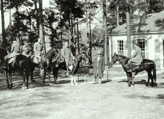 OfficialLWH's tweet image. It is a nice day! Come to the Little White House and learn the fascinating life of #FDR  #LWH #exploringgeorgia