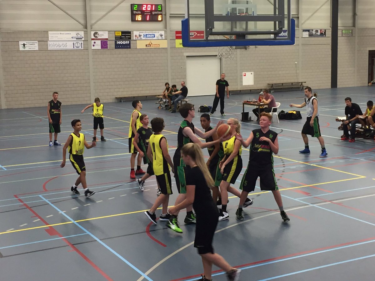InterKpioniers's tweet photo. Nu bezig #u16 tegen @Jumpers76   Stand na 1e kwart. 20-11 https://t.co/kaAAU5tRzN