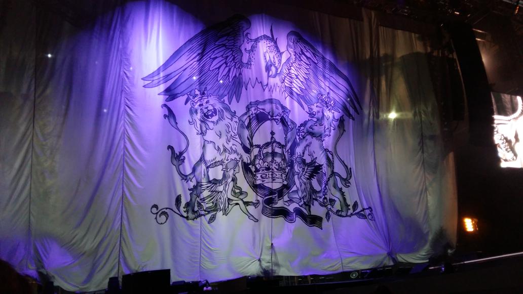 rhyden's tweet photo. Curtain down #SingaporeGP #QALq https://t.co/qyGVlo1yjG
