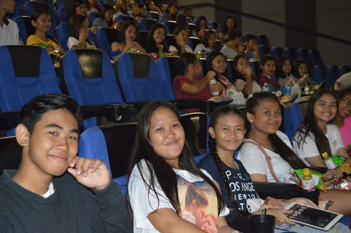 KaDsCebu's tweet photo. Here are some attendees. Thank you for coming guys! π
#KaDsCebuBlockScreening
#BarcelonaALoveUntoldDay4 https://t.co/AxNvykFSAc