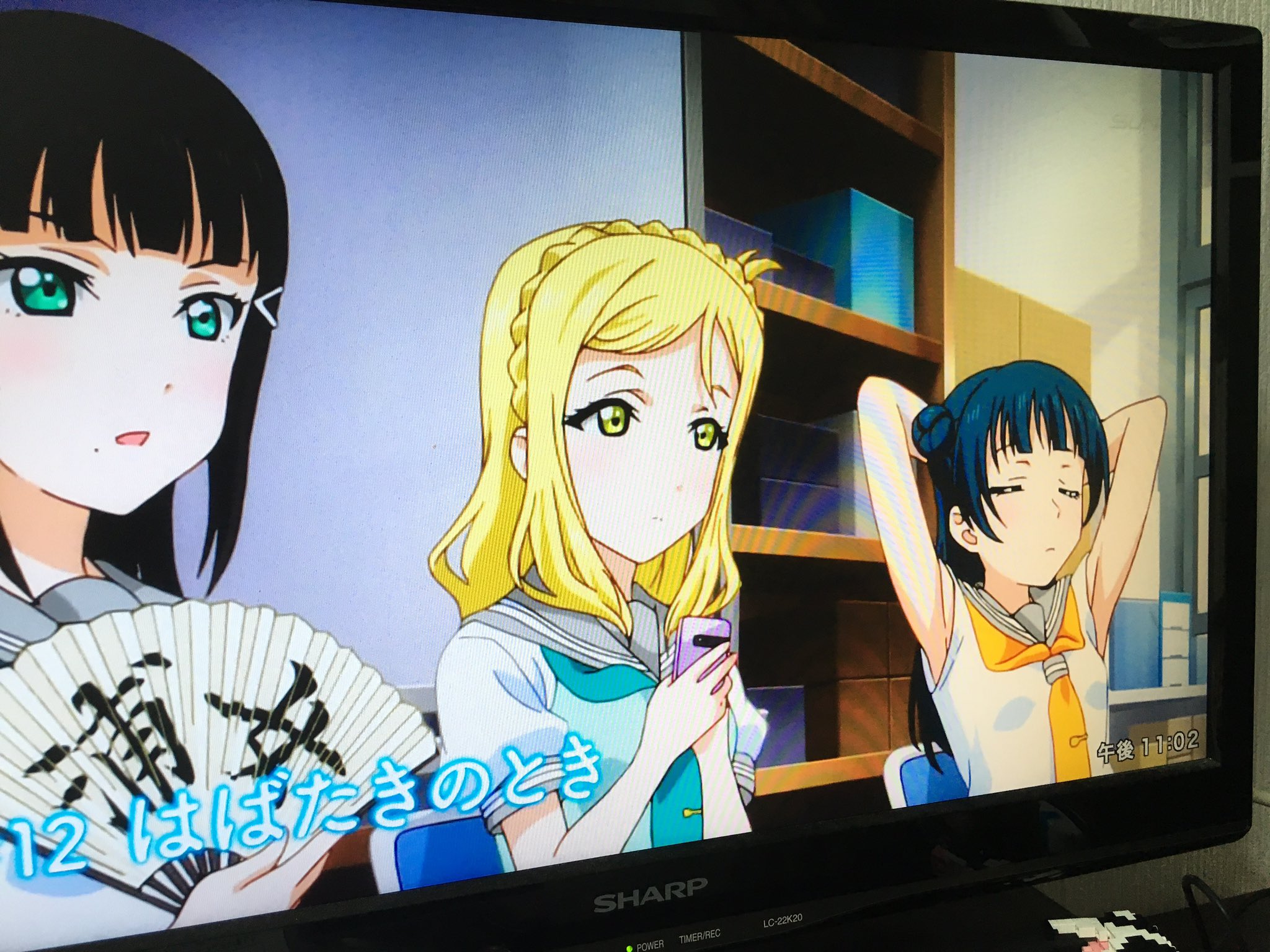 うず よしこちゃんはどうやら頭の後ろで腕を組むポーズがお好きなようなので ガラ空きになった脇をずらまるさんに ずらっ ってされたら ひぁっ って想定外にえっちな声が出てしまって双方がドギマギすればいいと思います よしまる T Co