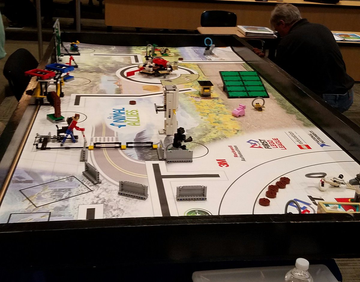 CPESeng's tweet photo. Excited to meet new FLL partner British International School! #CPES #FLLRocks #FLL kickoff #CPESFLLWildcats https://t.co/KskIQHGhHD