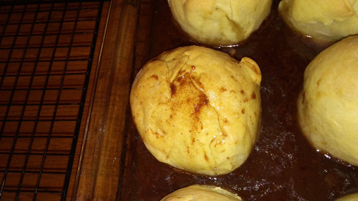 Chipped_Mug's tweet photo. #AppleDumplings #ZucchiniBread #PumpkinBars #FreshRoastedCoffee
#MtWaterProcessDecaf #GlutenFree #ChocPBFudge https://t.co/92OUjooxW3