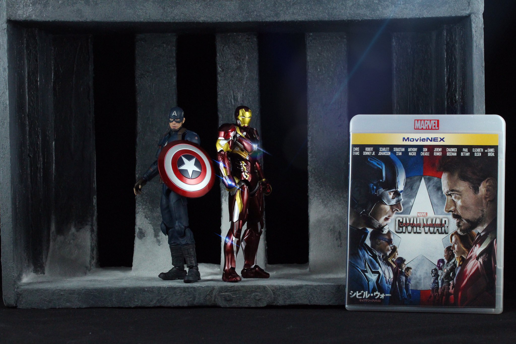 Mcksp Rt Xtomokinx シビル ウォー キャプテンアメリカ Blu Ray発売を記念して とりあえず仕上げたラストバトルステージジオラマと一緒に 連休は家で内戦勃発だっ 余裕で仕事 オモ写 シビルウォー T Co Yjgzqmvf1e Twitter