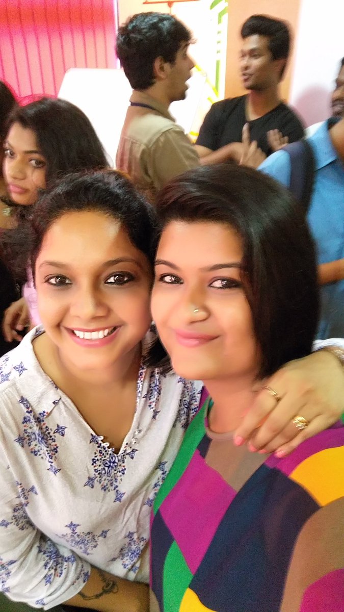 ishachatterjeee's tweet photo. #RjSmitha #radiogiri https://t.co/k1SJrRsZfU