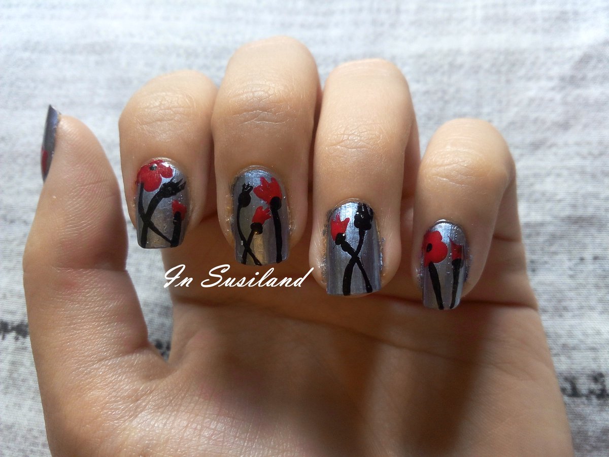 InSusiland's tweet image. La cosa va de #tomentas... pero de #amapolas! #nailart #insusiland Os espero en el blog: insusiland.blogspot.com.es