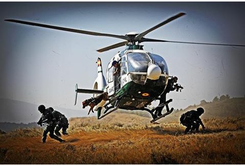 Aunque sea el #BatmanDay no esperes que venga un murcielago del cielo si necesitas ayuda
Es más eficaz llamar 📞062