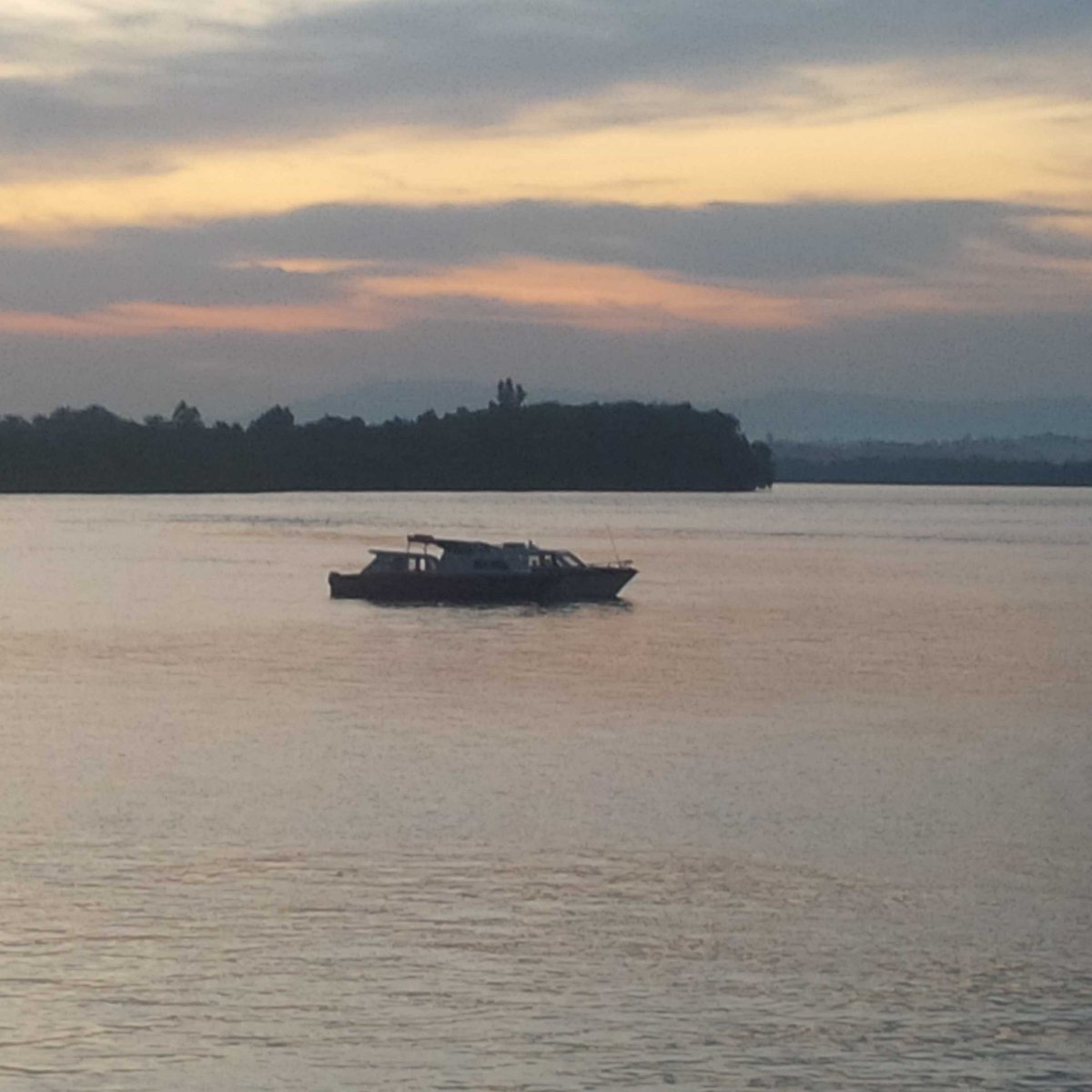 basmankartolo's tweet photo. "Remembering someone who loves the sea " https://t.co/VZ1cFJMAxD