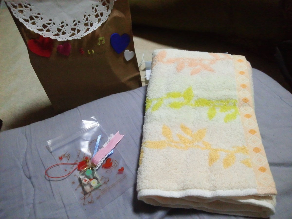 Rui No Twitter 投稿が遅くなりましたが 今日の部活の引退式でclパートの皆から 手紙やら 後輩からプレゼント等など 貰いました 本当に 吹奏楽部のみんな 今までありがとう ありがとう