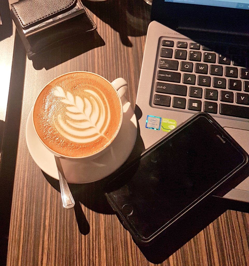 ARTHurSERVICE's tweet image. Feeling blogger. #craftcoffeerevolution