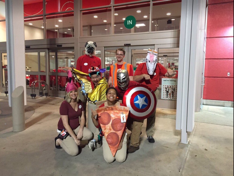 My Mighty Midway crew made another weekly REDcard goal! 🎉🎯. #22weeksstrong #weLoveREDcards @TiffMisk @CristinErdman