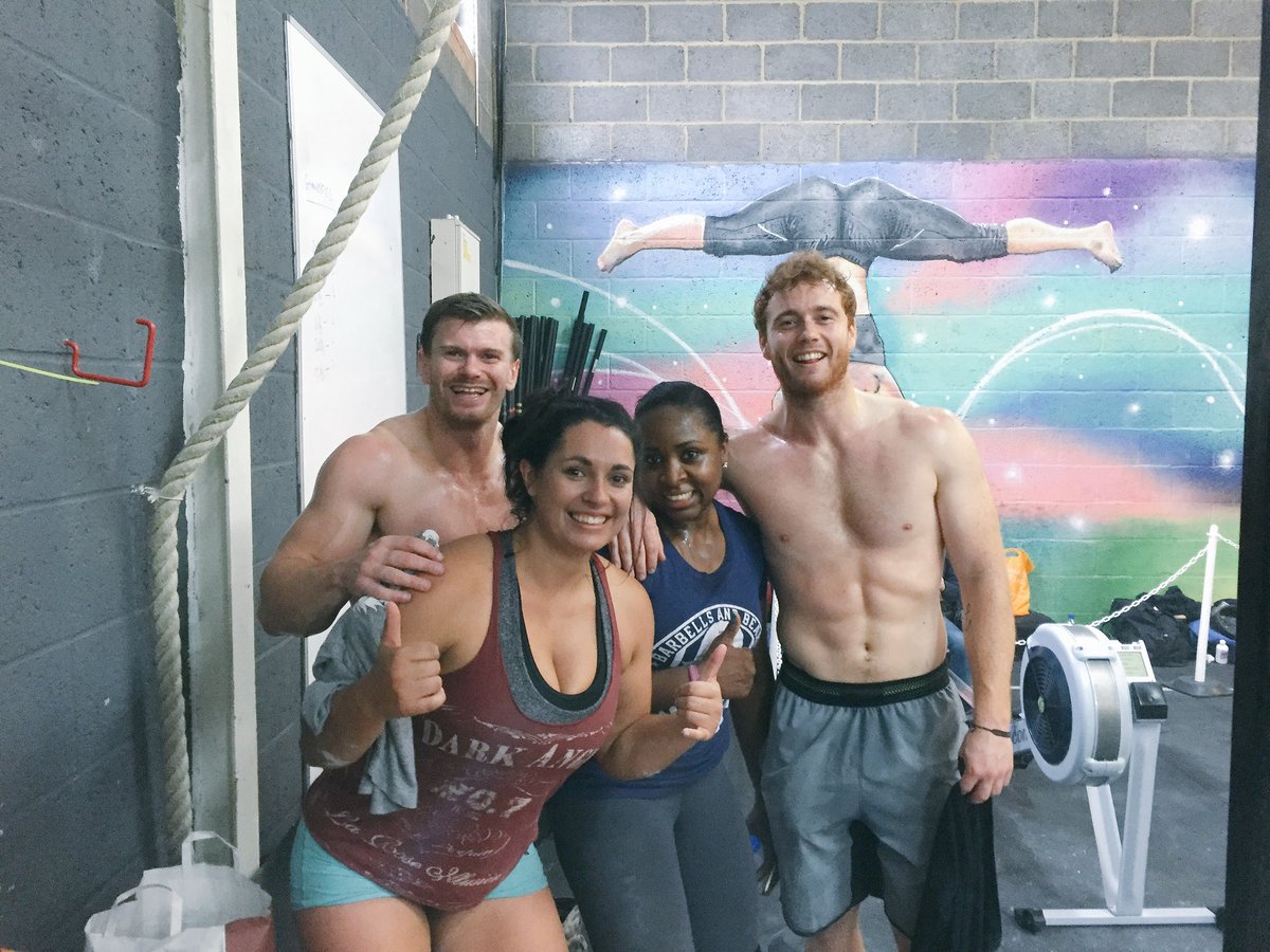 crossfit1971's tweet photo. The amalgamation of Team #crossfit1971 &amp; @RoyalDocksCF getting sweaty after WOD 2. #TheLondonThrowdown https://t.co/8MuDampsPf