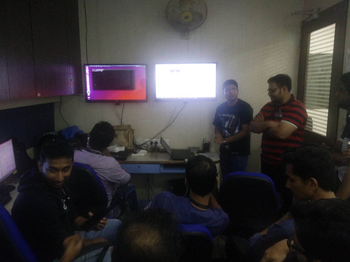 paU1i_root's tweet photo. Awesome session on Honeypots by @RGhadigaokar @_thesb. Lots of new learning @kkmookhey @niiconsulting #honeypots https://t.co/YCaonALm4J