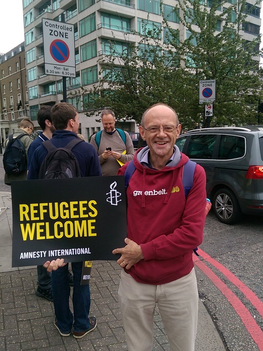 RebeccaAFogarty's tweet photo. Gathering at Park Lane with @SScott116 and friends from #WelcomeSummit for #RefugeesWelcome #WeStandWithYou @amnesty https://t.co/hK6UajyxGi