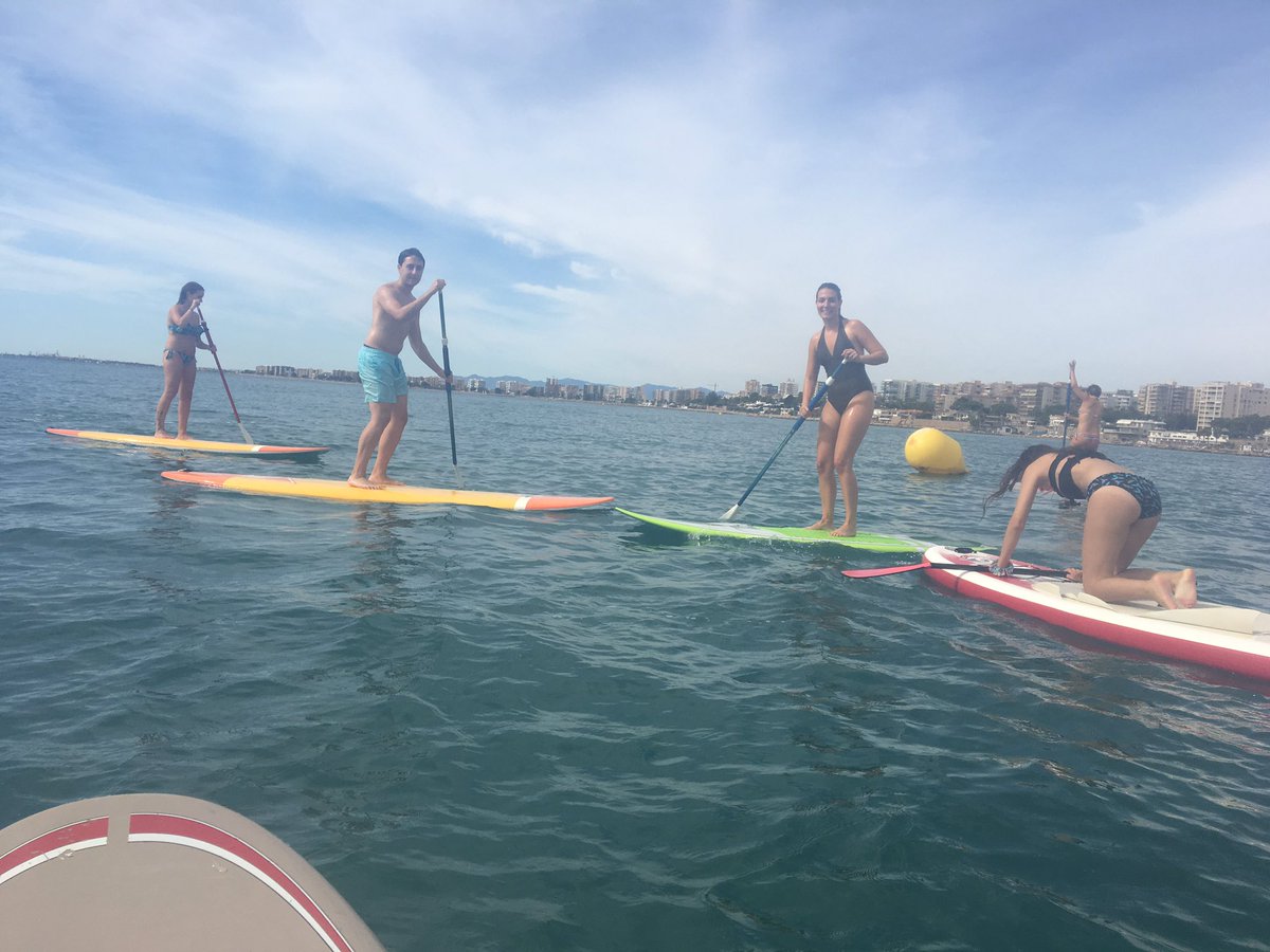 paddlebenicasim's tweet photo. Últimos cursos de la temporada. Un día genial, sin viento ni olas. #Sup #Benicàssim https://t.co/vgSCBb54ca