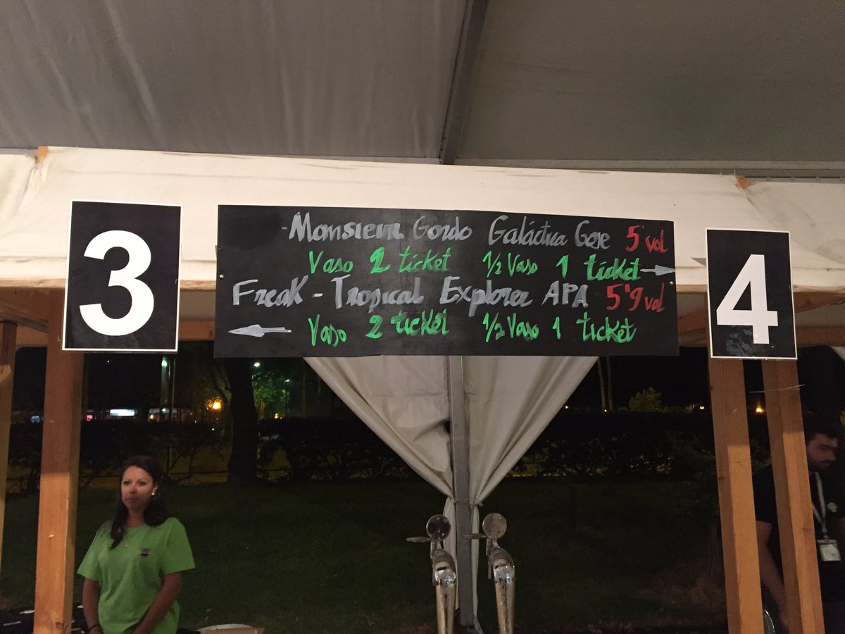 Talabeerfest's tweet photo. Cervezones #talabeer @douglas @ZetaBeer @mosieurgordo @freak @LANJUBCervesa @NaparBcn @CervezasMadriz @carlosmchef3 https://t.co/IQDGue26qd
