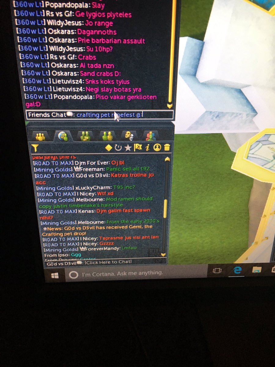 Tadux_Utele's tweet photo. @G0d_vs_D3vil #runefest2016 runefest luck xD https://t.co/Mk4T1oEeyP