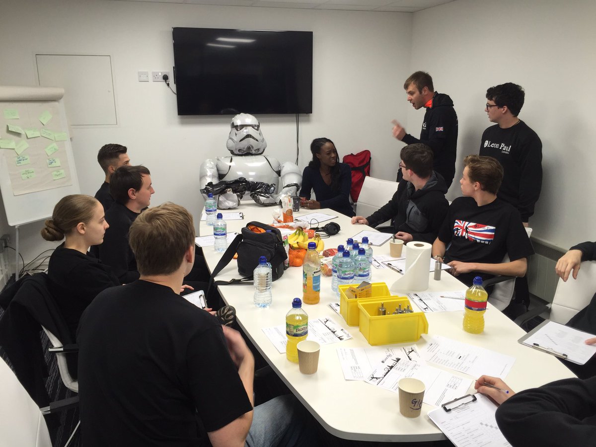 Emperor Standen explains the new shoulder rule in foil to his troops #foil #referees #stormtroopers