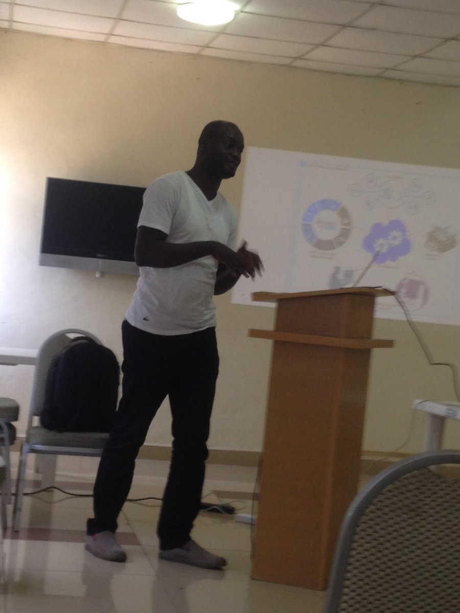 chikachukwunta's tweet photo. #AbujaDevMeetUp #WeCode going on live https://t.co/IUHpFHfDsB