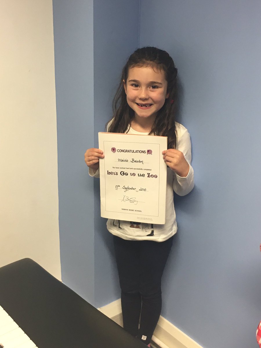 solihullmusic's tweet photo. Congratulations Christine and Maisie! Book 1 JPFK keyboard completed! So proud! #Musiclessons #StarMusicians https://t.co/SjMqep1gUE