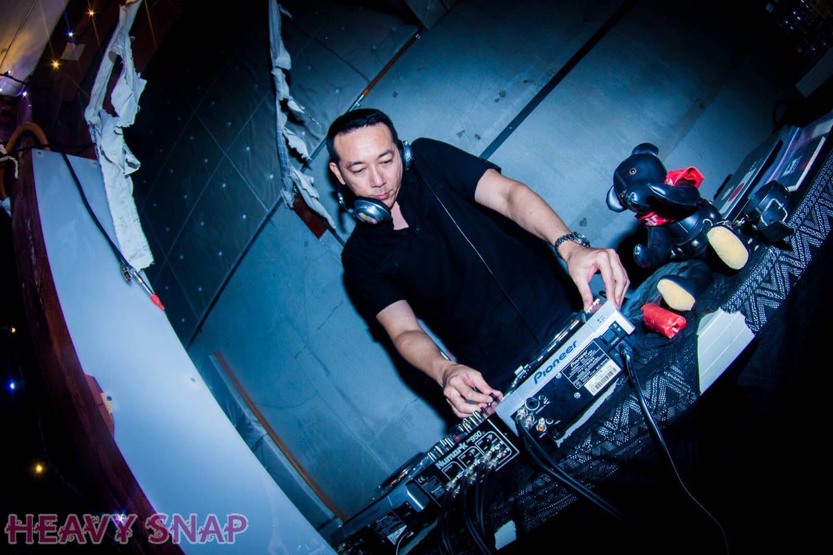 MidnightMess_JP's tweet photo. 9/24▼Resident DJ STATIK|Midnight★Mess
#RHYTHMICNOISE #HARSH #AGGROTECH #EBM #POWERELECTRONICS #POWERNOIZE #テクノイズ #DJ https://t.co/ITHp9jmCE6