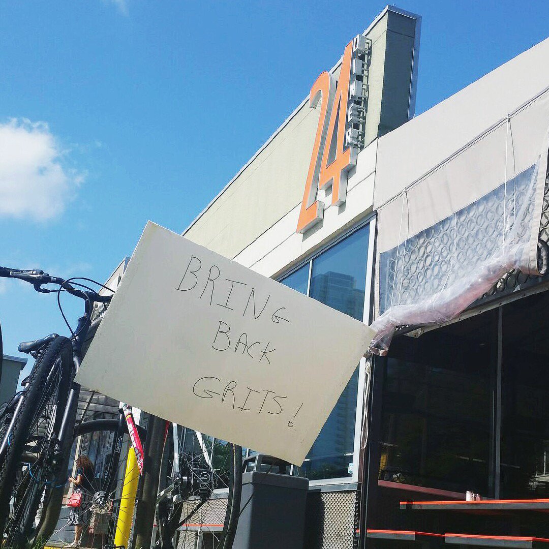 24DinerATX's tweet image. Back by popular demand! Our Cheddar Grits as a breakfast side #grits #cheddargrits #breakfastside #alldaybreakfast