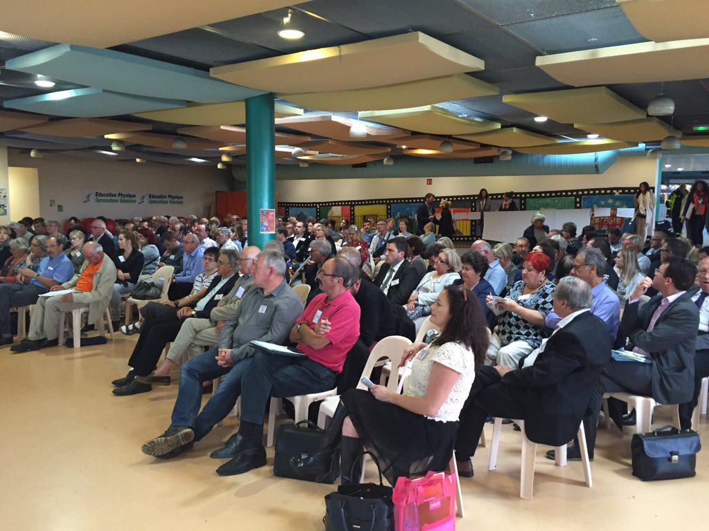 PSNord's tweet photo. Salle comble pour l'atelier sur les primaires avec @RachidTemal @fred_masson ! @jccambadelis @martine_filleul #PS59 https://t.co/CGOzvWvZpt