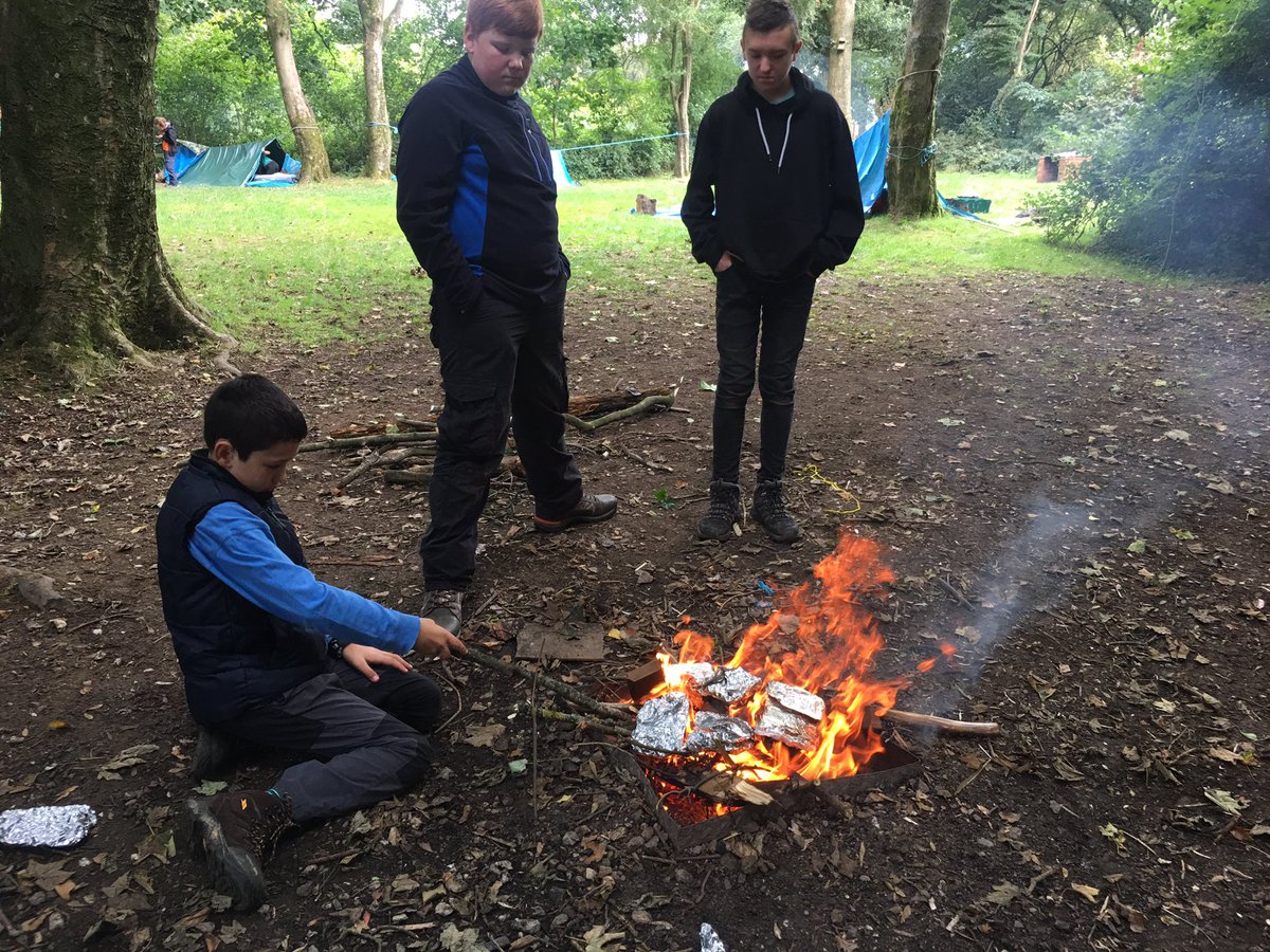 County Survival camp is underway. Cooking lunch before an afternoon of activities. #iscout <a href="/hampshirescouts/">Hampshire Scouts</a>
