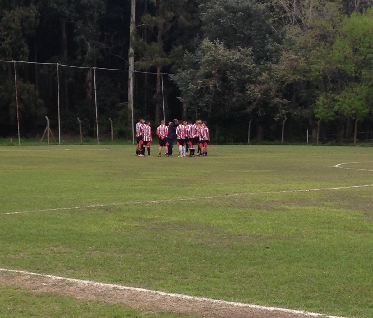 eldelfinzonasur's tweet photo. #realdelomas y #lanapoli se preparan para definir el campeonato de la #Cat97 https://t.co/yUDnJH8rLb