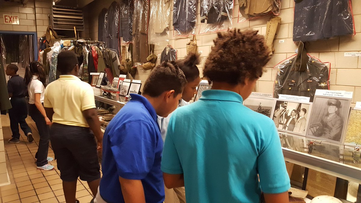 @edkes scavenger hunt in price of feedom museum looking for specific items. They had great questions after!