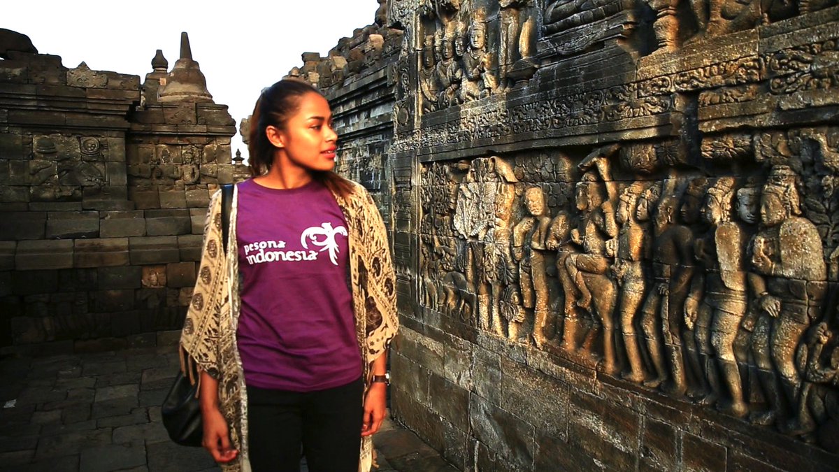 KompasTV's tweet photo. Ikuti perjalanan tim #ExploreIndonesia menelusuri sejarah candi-candi di Yogyakarta pukul 19.30 WIB https://t.co/hLhSvUWMmK