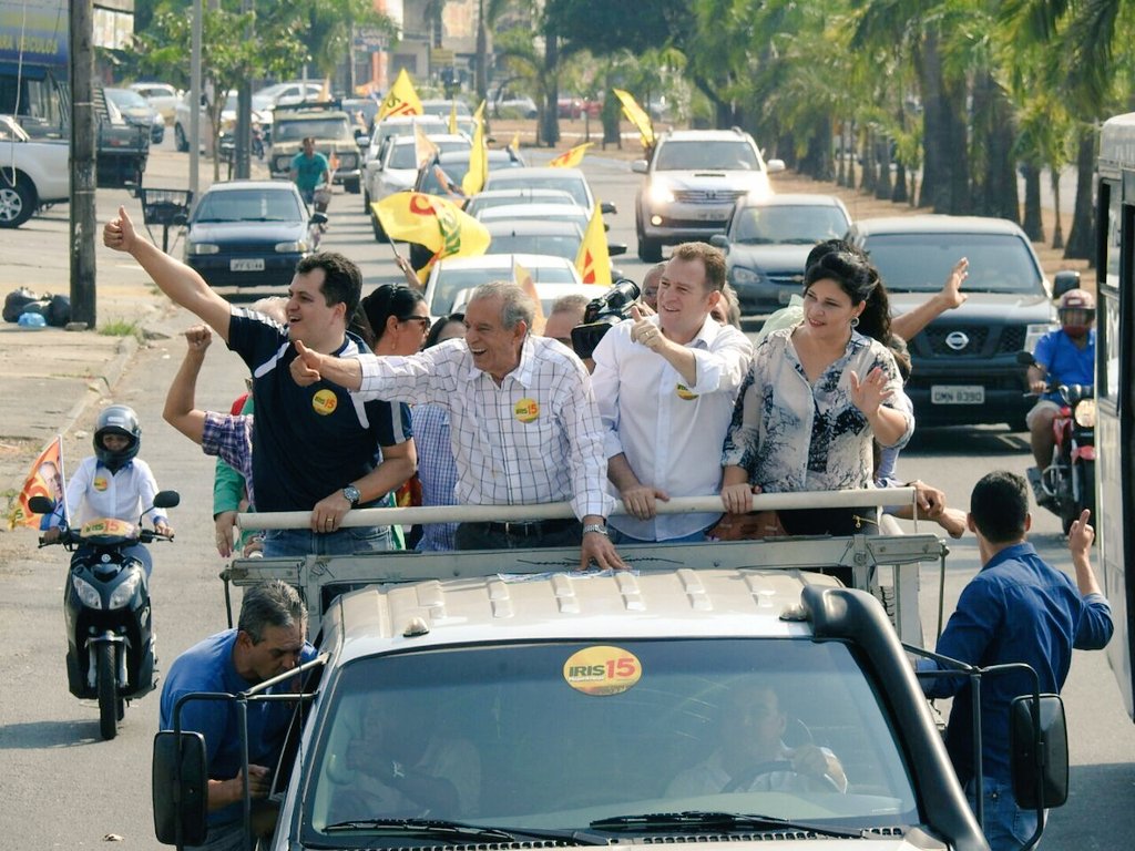 DepMajorAraujo's tweet photo. Carreata na Região Sudoeste já começou! #Iris15 #IriseMajor https://t.co/hWbeOfvjhk