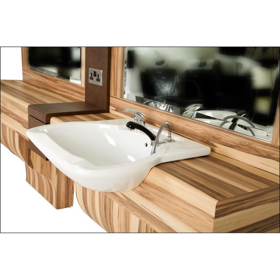 The Consort barber unit made in the UK #barberlife view in our showroom.
salonfurniture.co.uk/product/item/C… #barberfurniture