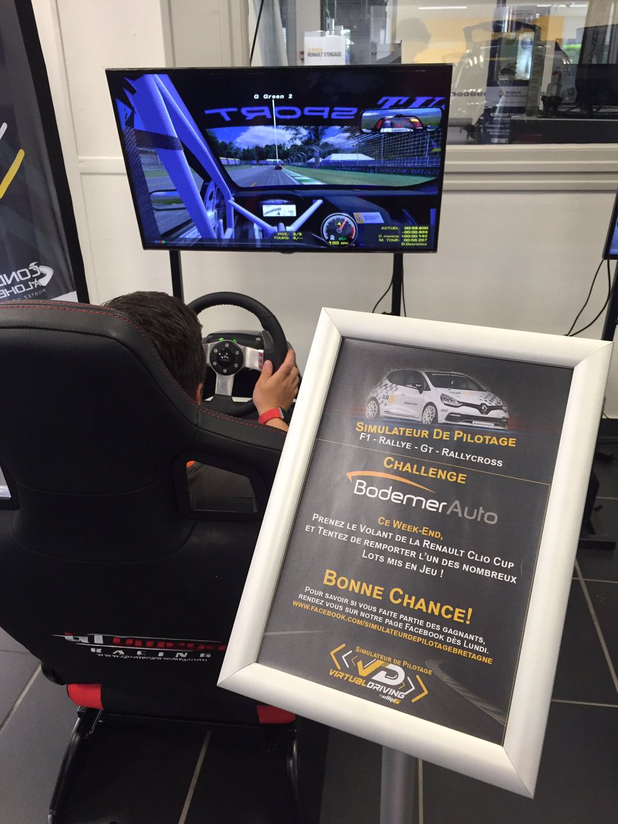 VirtualDrivingE's tweet image. #VirtualDrivingE vous attends sur les portes ouvertes Renault Ploermel BodemerAuto avec nos simulateurs V1!