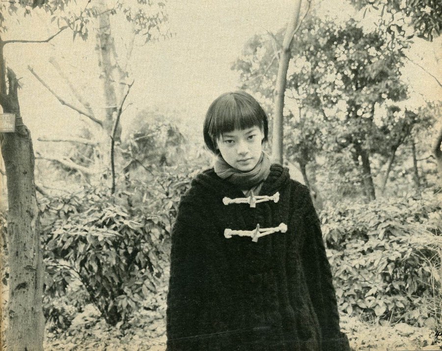 市川実日子の生い立ちと家族構成をまとめて紹介 出身校とエピソードも Lalala Flashu