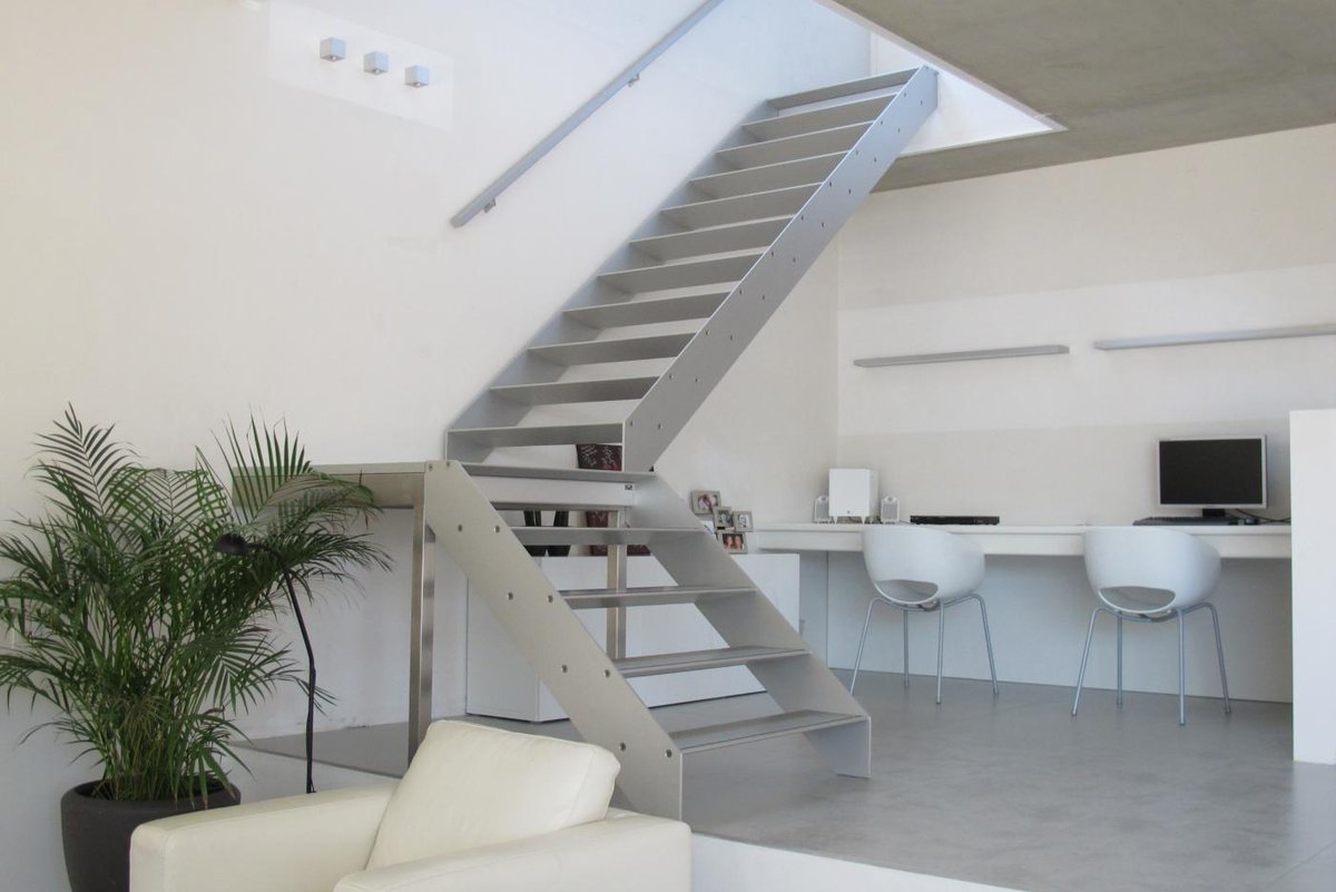 Trappenshowroom's tweet photo. Allstairs aluminium trappen #concorde #design https://t.co/9IeTs1x1wj