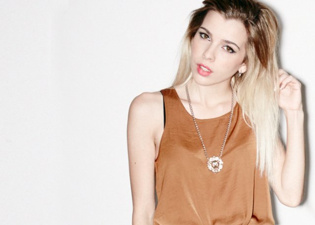 Formula_Music's tweet photo. Rocío Cabrera (ex @SWTCalifornia) ha anunciado que muy pronto estrenará su 1º single de su álbum debut en solitario. https://t.co/KtrKsU6kF9
