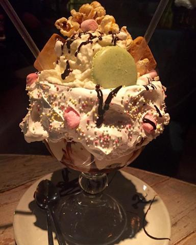 Your name is written all over this!
Guest photo by london.food.files
#BlackRoe #CallingAllFoodies #London #Dessert