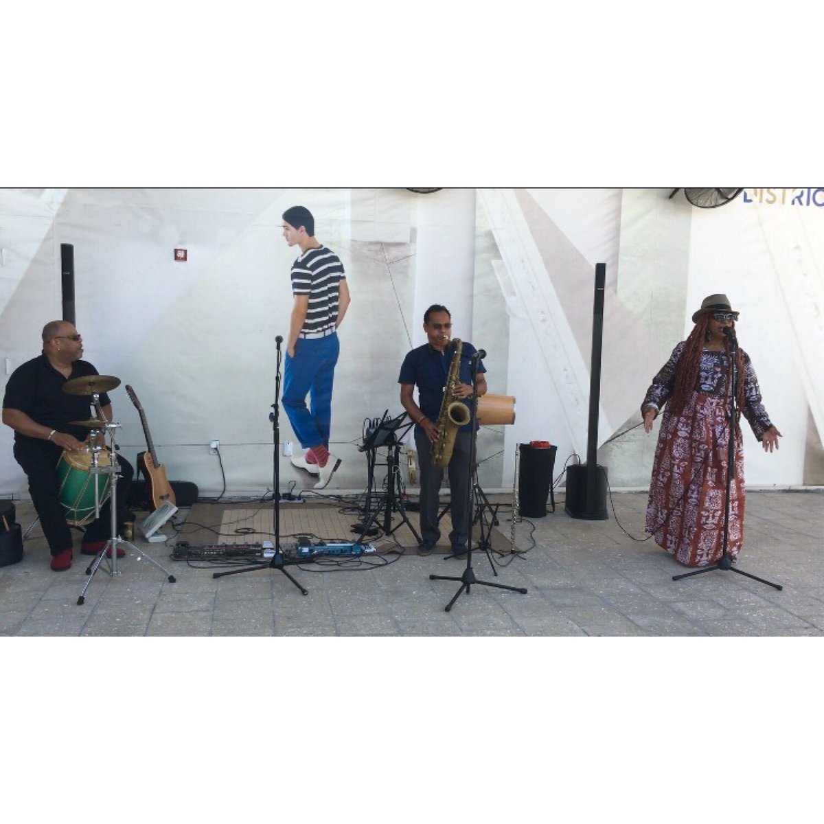 nonradioMusic's tweet photo. Great having @Tantrazawadi #PhoenixRivera #JayRodriguez #DayIntoNightMusic info: https://t.co/Q9yofsxUGJ https://t.co/3TVmduHW0W