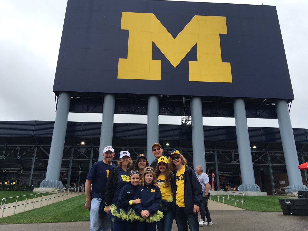 fmvman's tweet photo. #bighouselive https://t.co/A4HhFi6iNn
