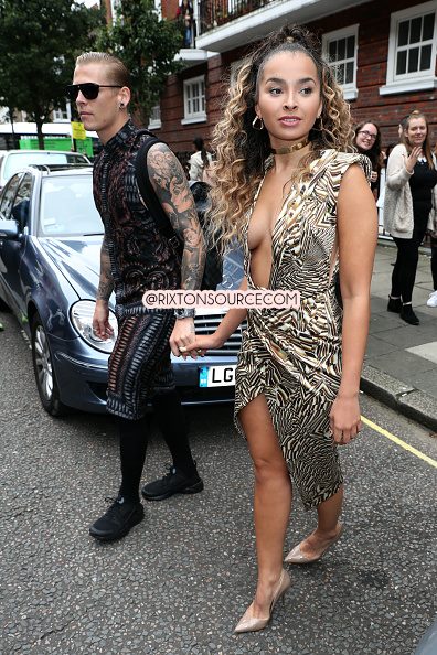 rixtonsourcecom's tweet image. Lewi Morgan and Ella Eyre arrives at the Julien Macdonald show at the Seymour Leisure Centre