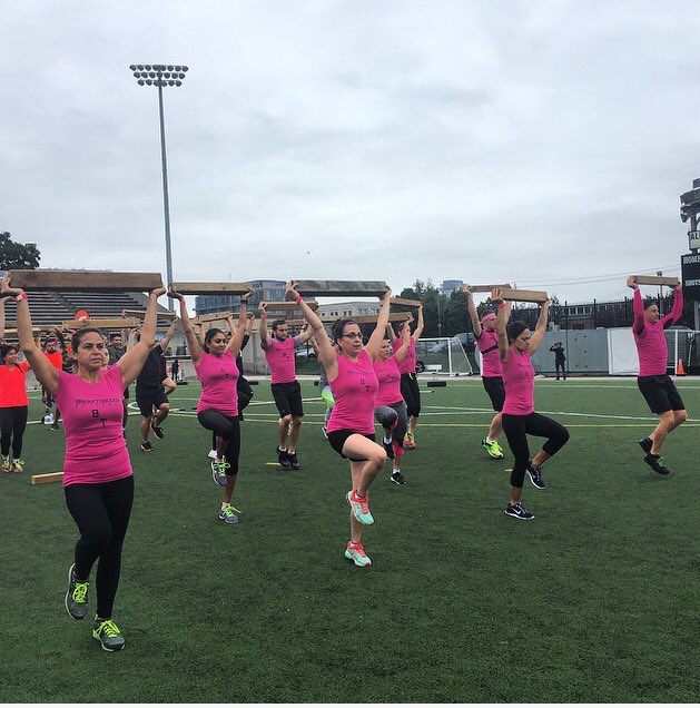 TheOCourse's tweet photo. And we're off! @GatoradeCanada #PinkOCourse in action, supporting @rethinktweet. ๐ https://t.co/5LqCe675G3