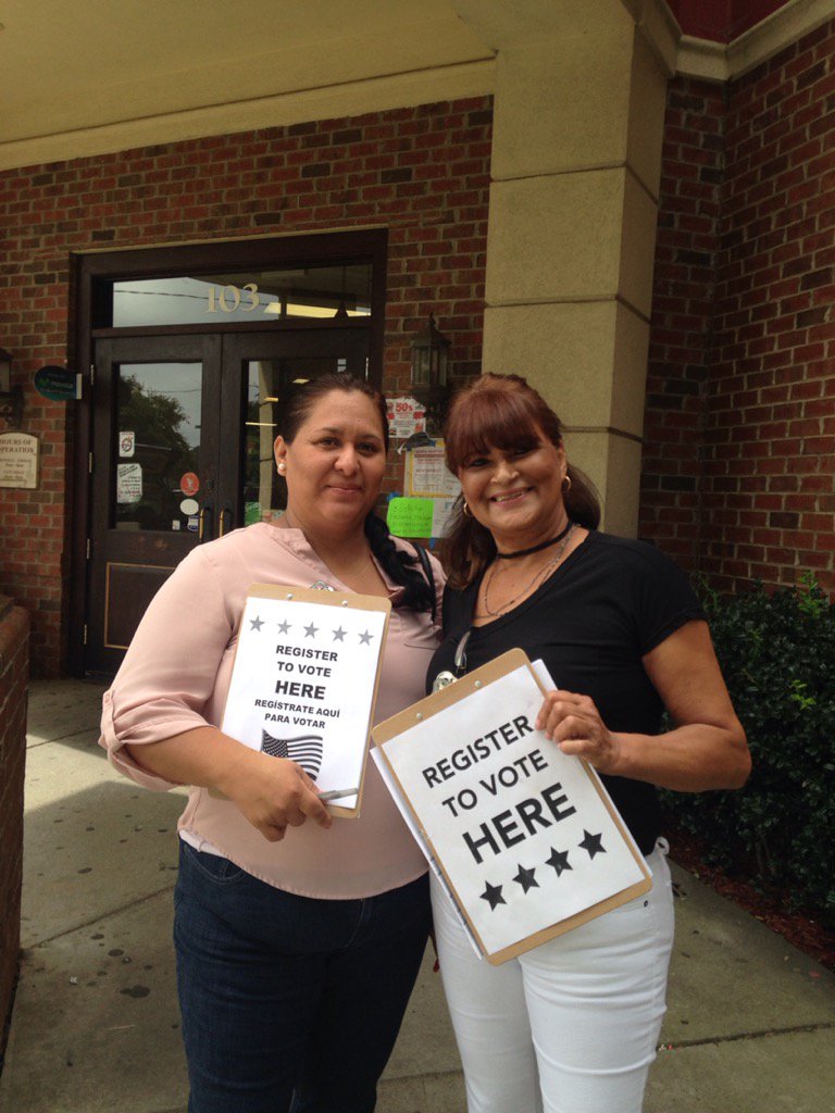 anna_daigneault's tweet image. Weekend of Action is off to a great start in Greensboro! #GetNCRegistered #10acious