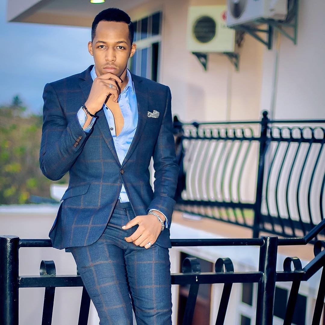 MTVBaseAfrica's tweet photo. Host Nominee?|
Would you nominate @idrissultan to HOST @mamas on 22.10.16  #mtvmama2016  NAY or YAY https://t.co/6WjTr3bchz