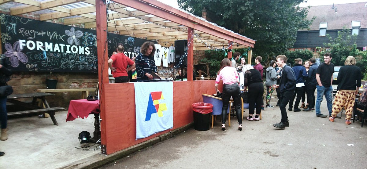 BitchinHitchin's tweet photo. It's @Formations_Fest in full swing at @The_George_Pub https://t.co/kiTYVFgf7e