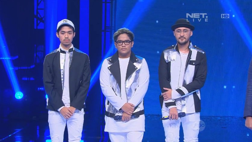 mdtvindonesia's tweet photo. Ayooo mana nih yg ngejagoin SHOUT? Segera VOTE mereka

Ketik: #TheRemix_SHOUT #TheRemix_CieeBengBeng @netmediatama https://t.co/p6izKkOZCt
