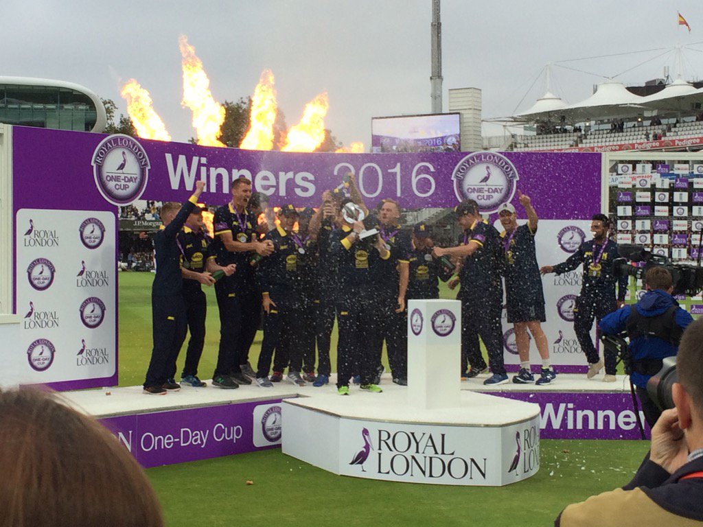 #cricket <a href="/WarwickshireCCC/">Bears</a> receive the One-Day Cup.