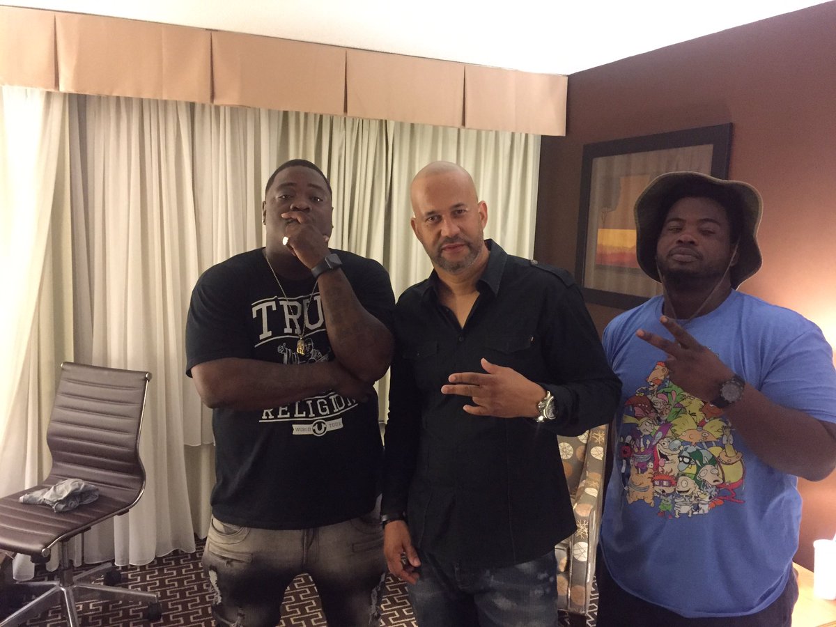 AmericazTeamC's tweet photo. New Skit Coming Soon @Sheddytv @COMICPIERRE @davejonescomedy #BangOutEnt https://t.co/PjaeJiel5O